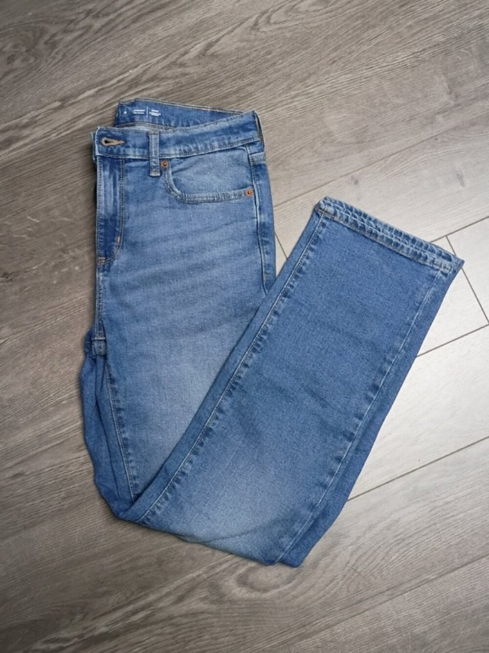 **2/$20 SALE - Old Navy Girl's Classic 90's Straight Leg Fit Blue Jeans
